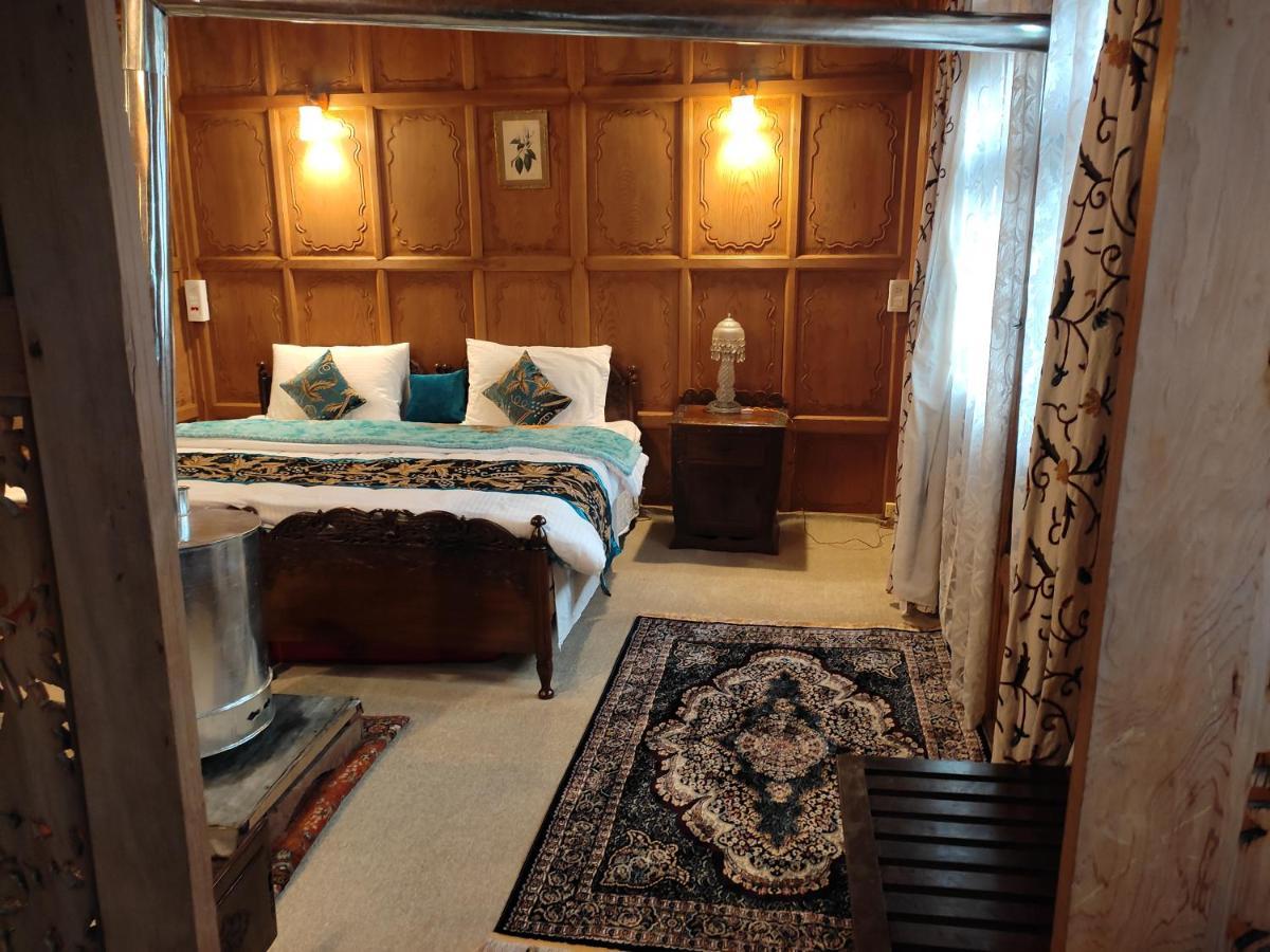 Luxury Scotland Srīnagar מראה חיצוני תמונה